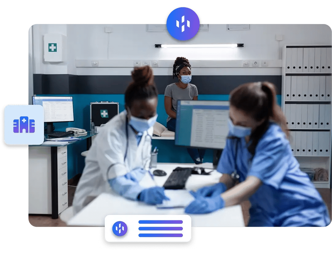 Equipe médica em hospital utilizando o Holmes para automação de processos administrativos e gestão de documentos